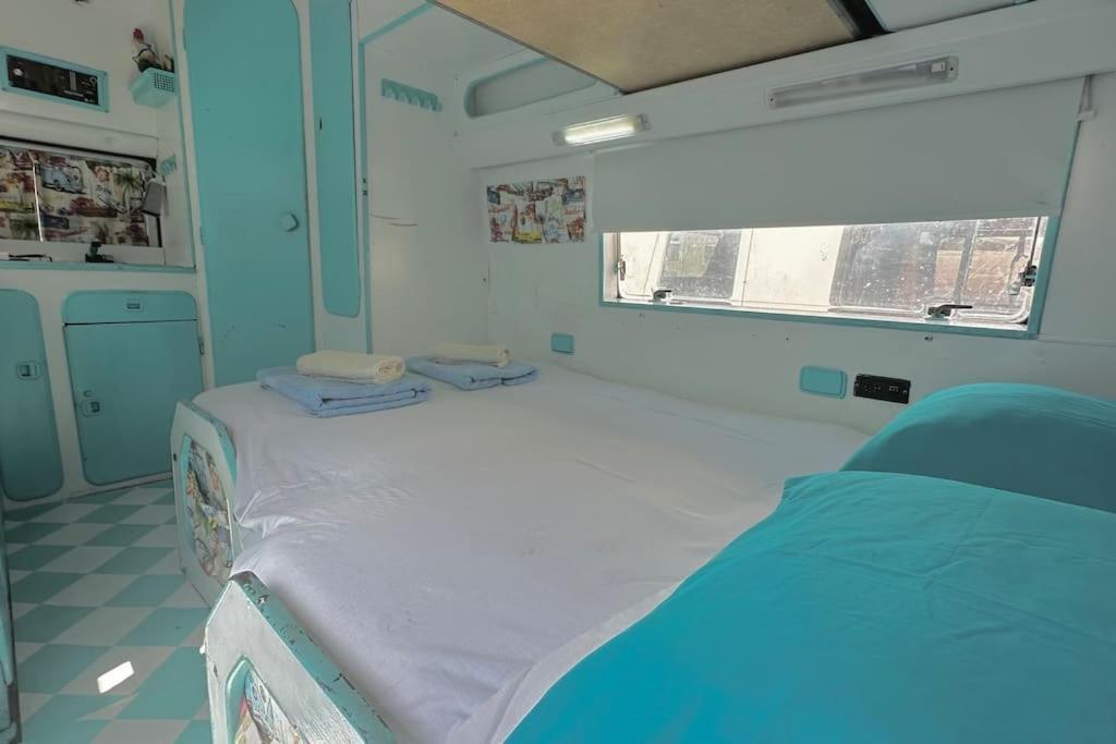 Autocaravana Dory ลิสบอน ภายนอก รูปภาพ